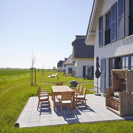 Reetland Am - Luxus Reetdachvilla Mit 3 Schlafzimmern, Sauna Und Kamin F12 * Dranske